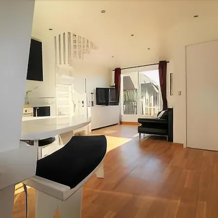 Duplex élégance: Luxe 4* Avec Tennis Et Piscine Apartment Deauville