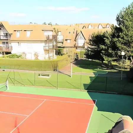 Duplex élégance: Luxe 4* Avec Tennis Et Piscine Apartment