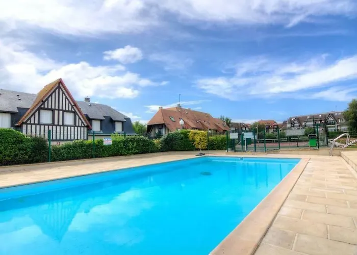 Cadre Exceptionnel: Duplex Classe 4**** Tennis, Piscine, Parking, Linge Inclus, Wifi, Materiel Bebe, Proximite Centre Apartment